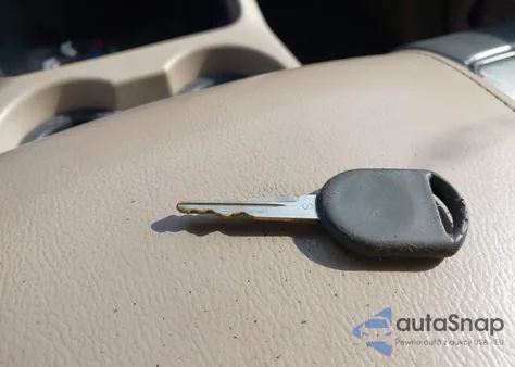 2005 Ford Expedition Limited from USA, damaged, VIN 1FMFU20585LA12744